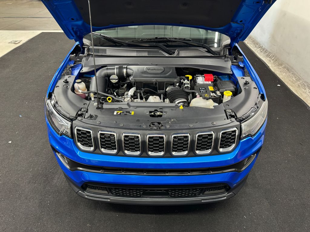 2024 Jeep Compass Latitude photo 18