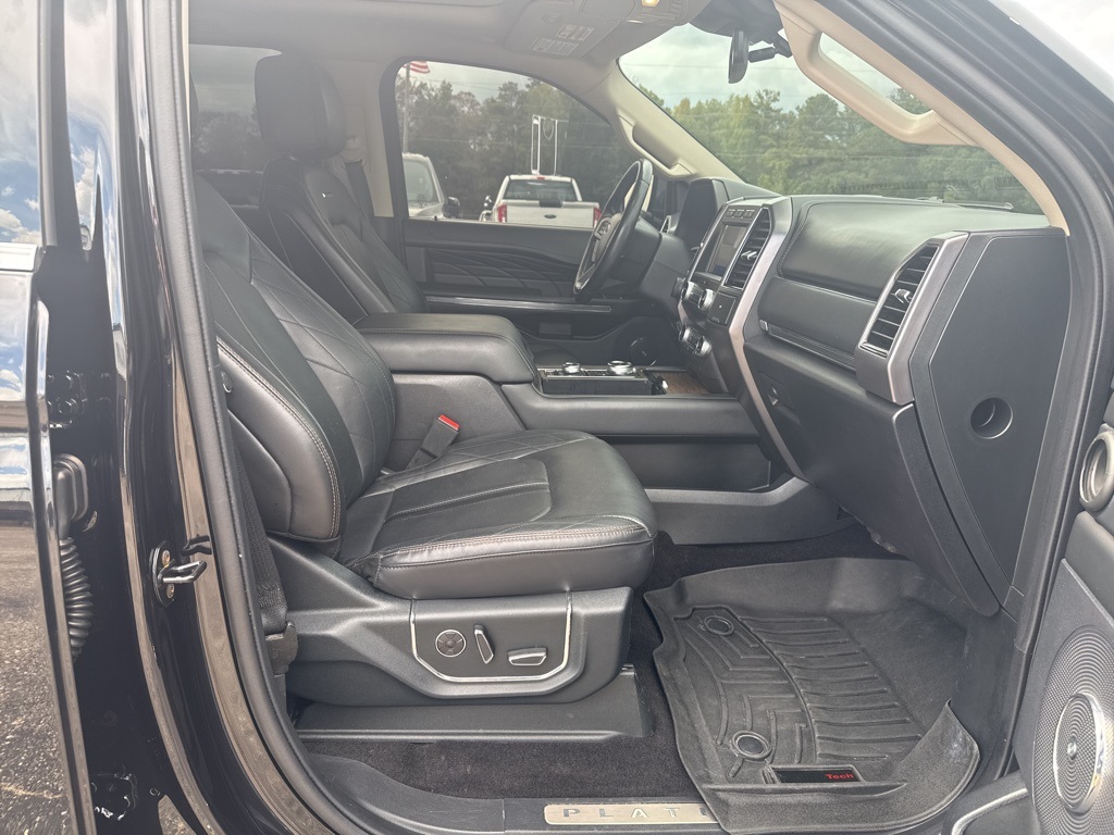 2021 Ford Expedition MAX Platinum photo 5