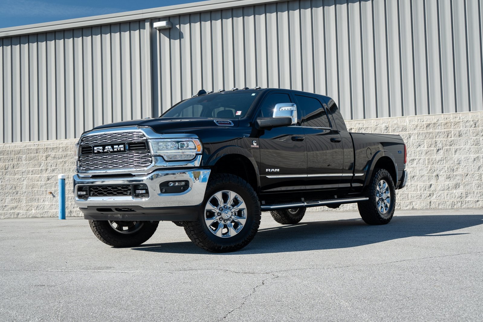 2024 Ram 2500 Limited photo 2