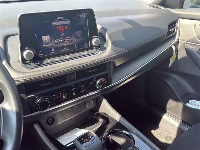 2026 Nissan Rogue S photo 20