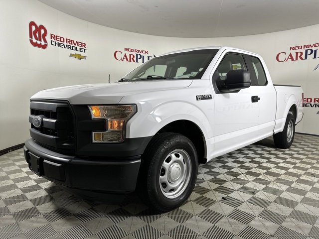 2015 Ford F-150 XL photo 2