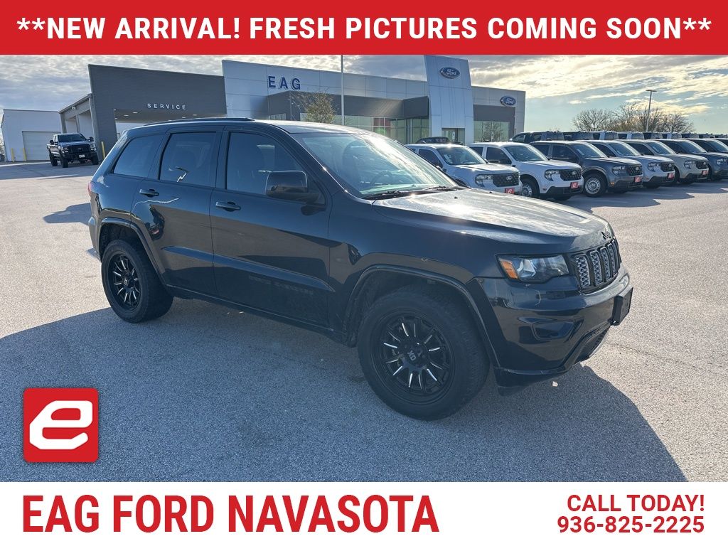 2021 Jeep Grand Cherokee Laredo X's photo