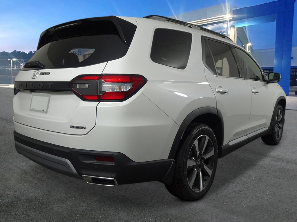 2025 Honda Pilot Touring photo 5