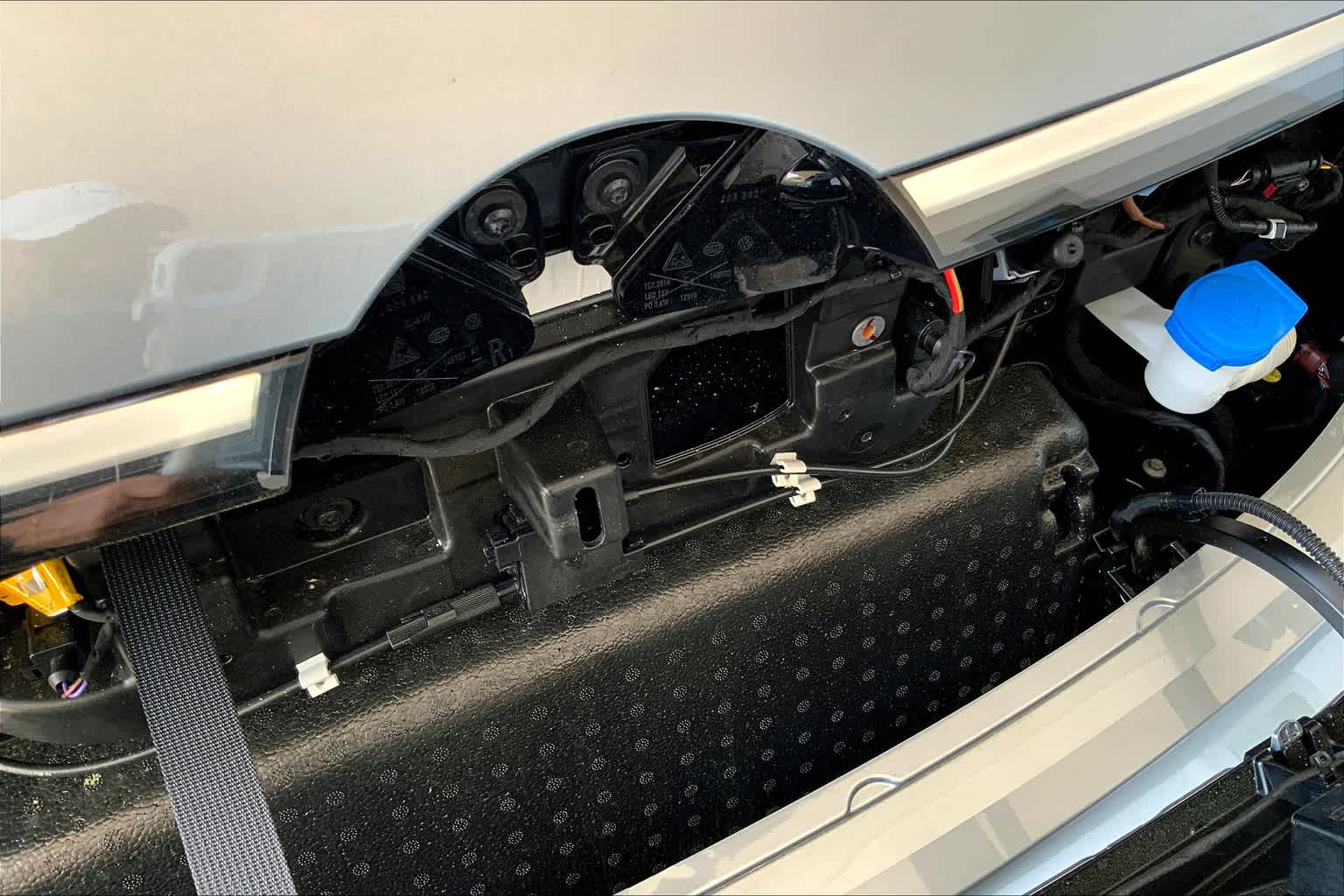 2025 Volkswagen ID. Buzz Pro Plus photo 15
