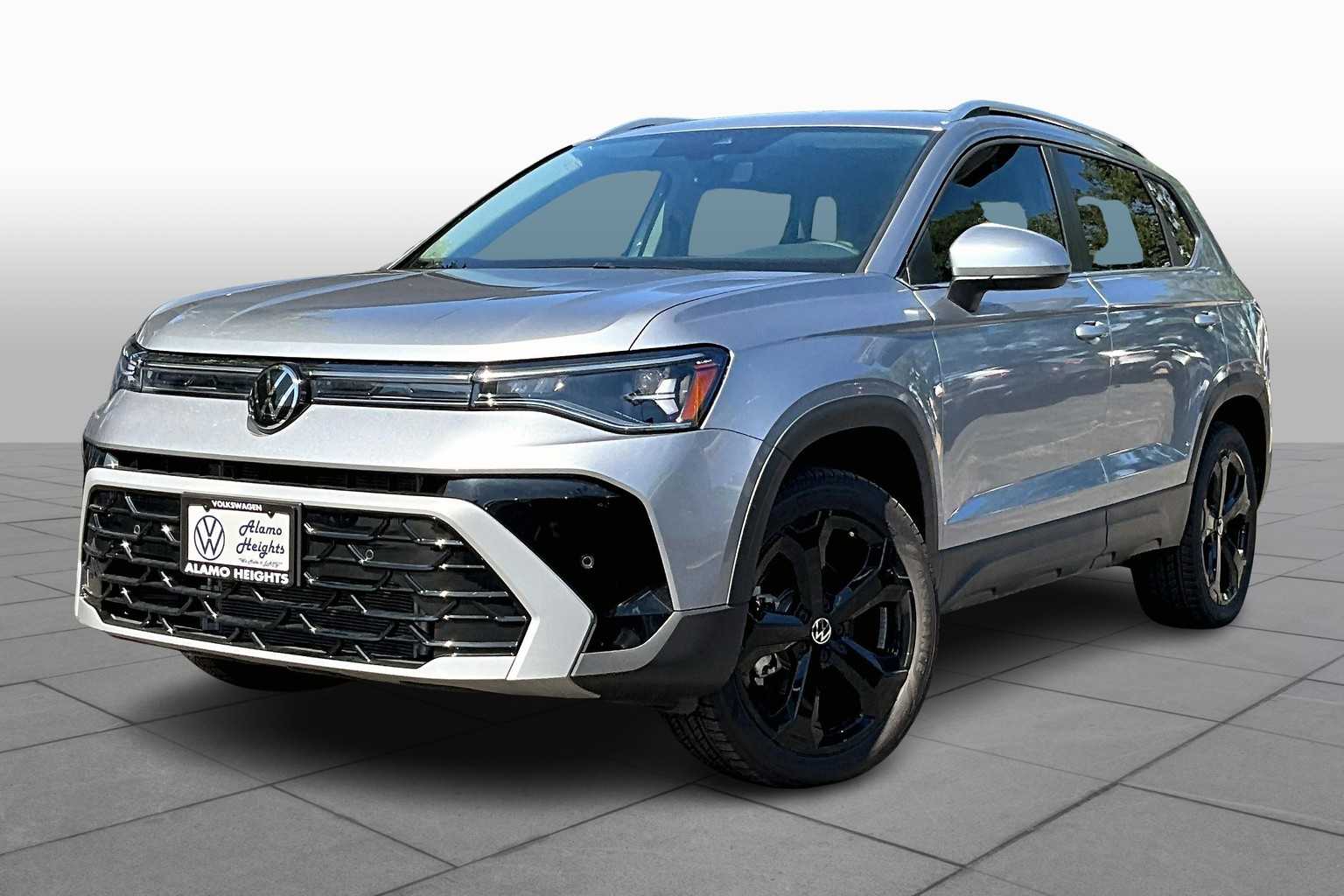 2025 Volkswagen Taos SEL's photo