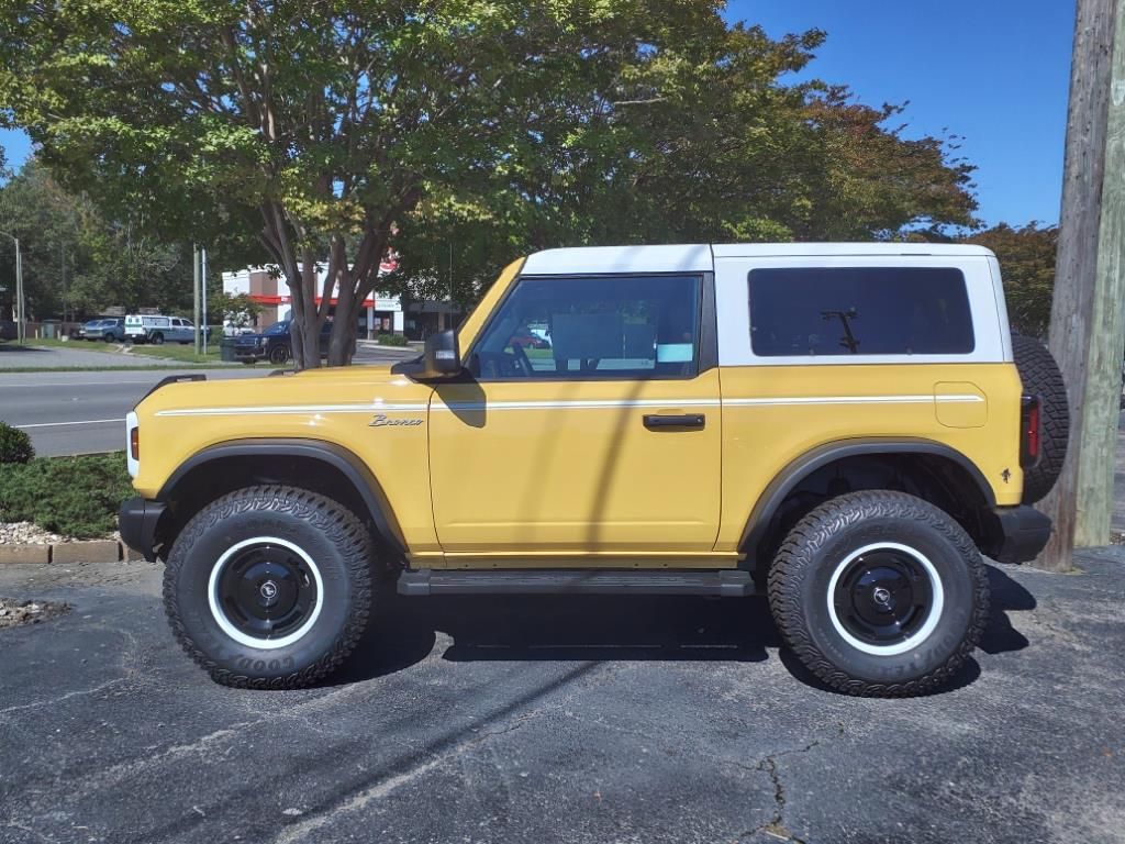 2024 Ford Bronco Heritage Limited First Edition photo 2