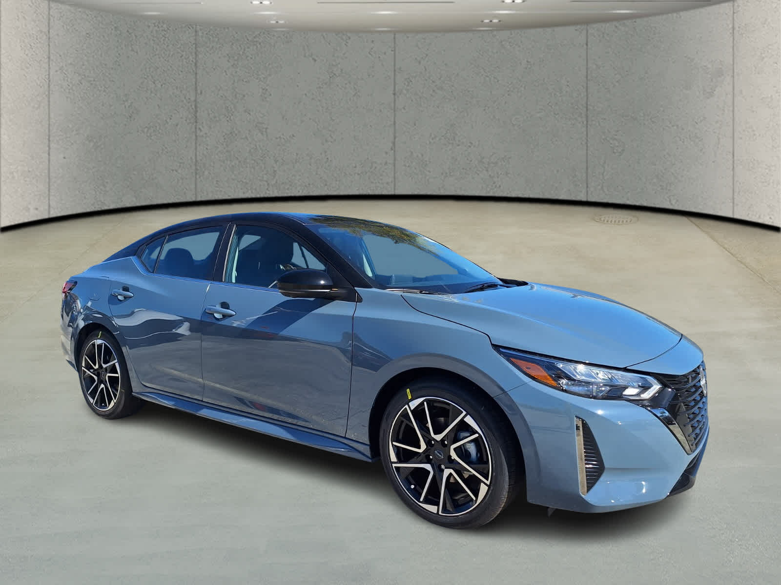2025 Nissan Sentra SR photo 3