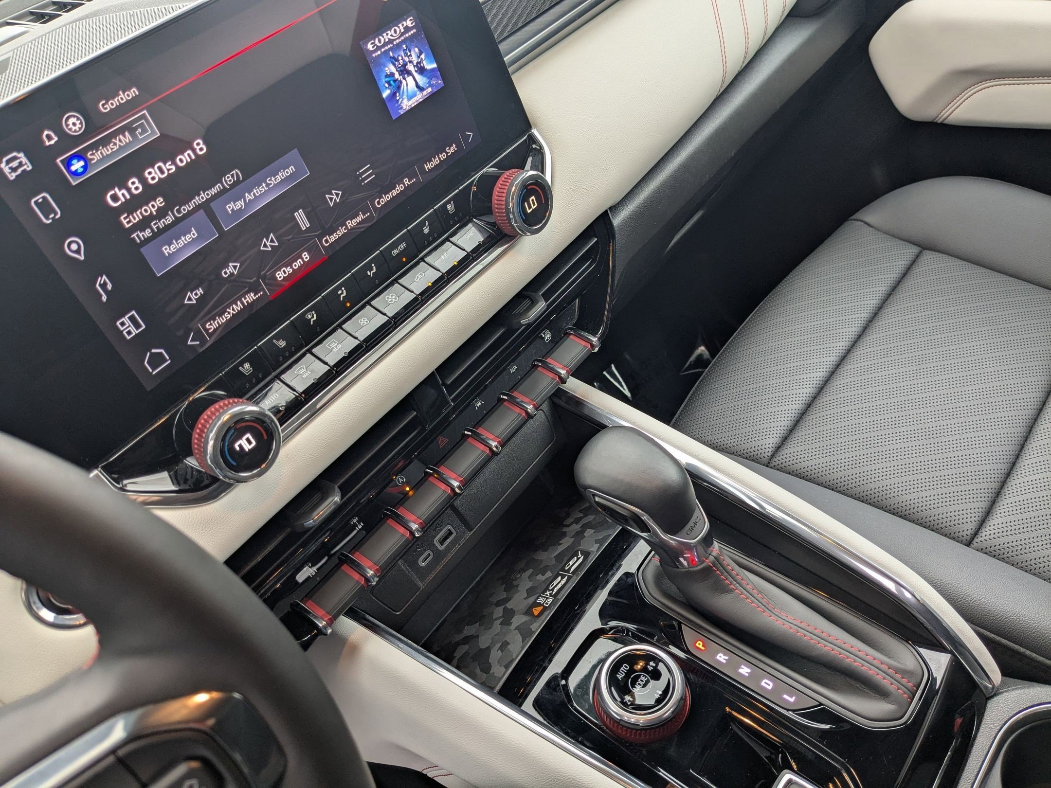 2024 Gmc Canyon AT4X photo 15