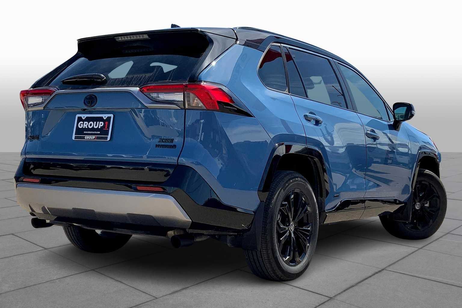 2024 Toyota RAV4 Hybrid XSE photo 10