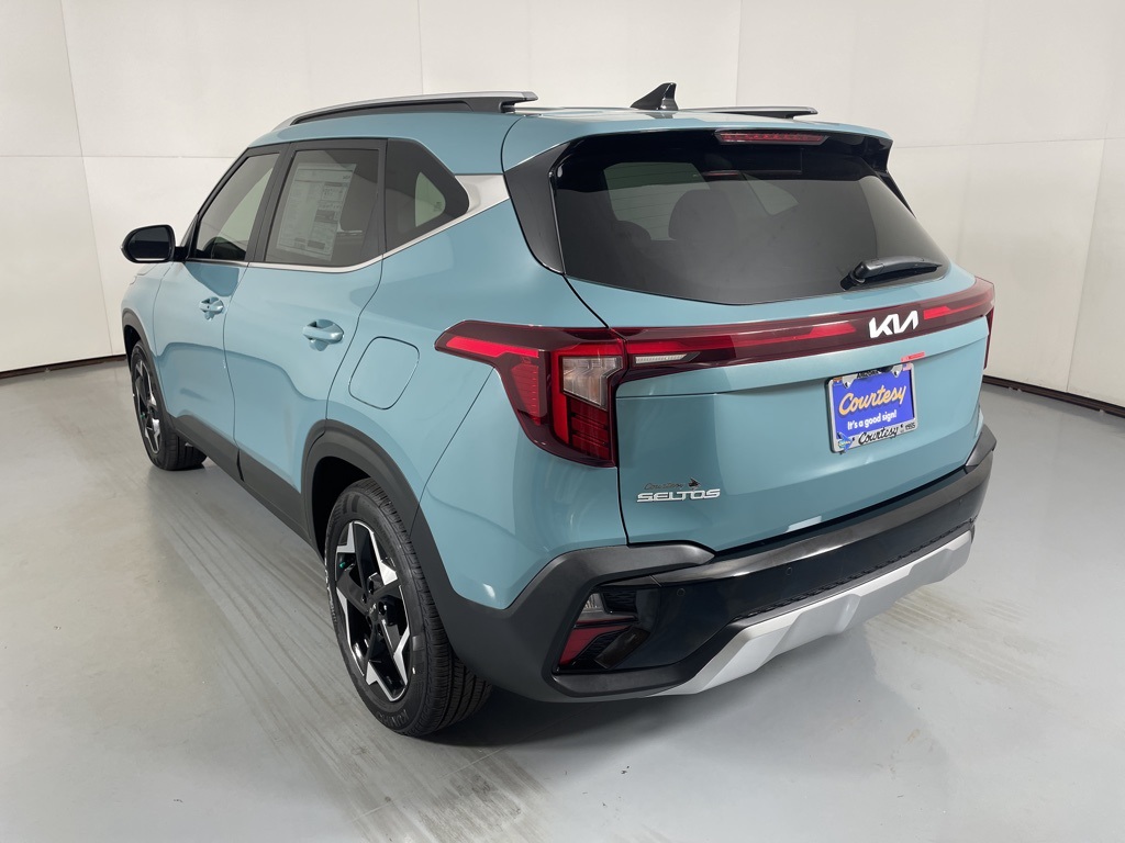 2026 Kia Seltos EX photo 2