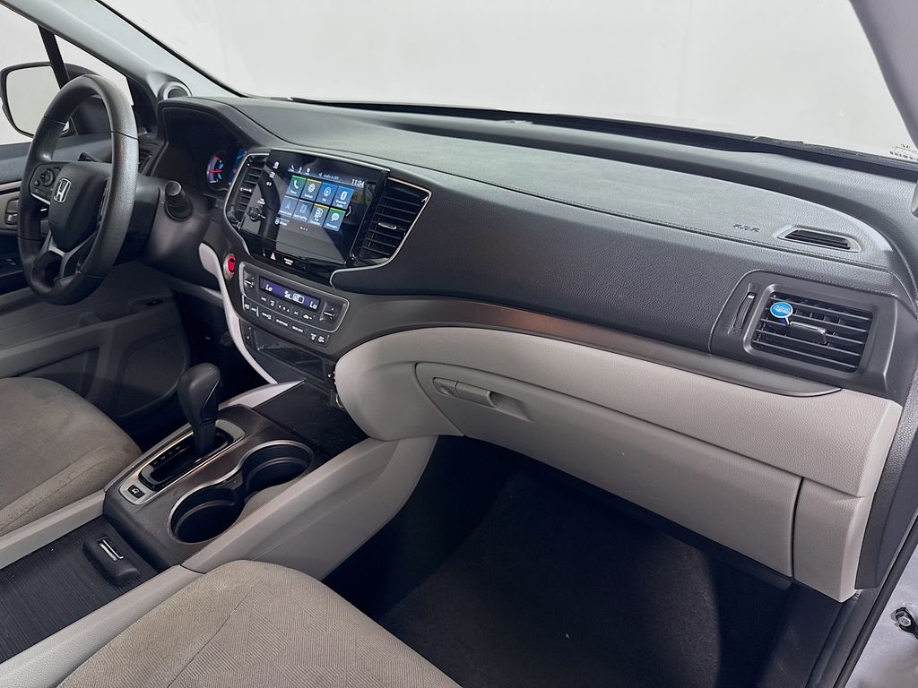 2020 Honda Pilot EX photo 26