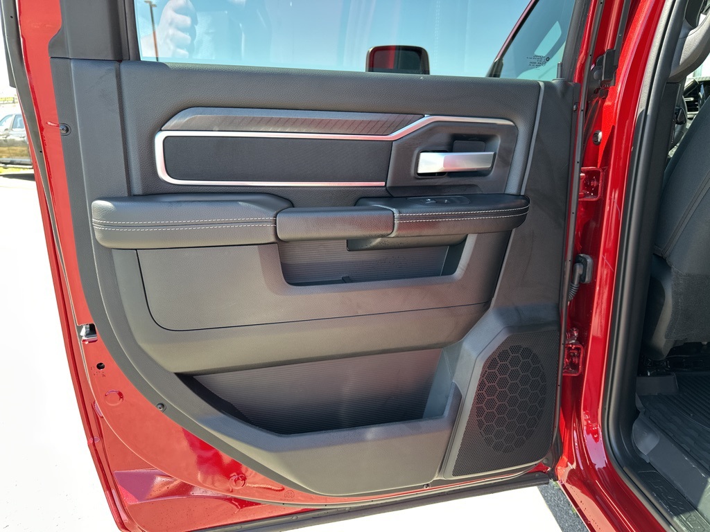 2025 Ram 2500 Big Horn photo 26