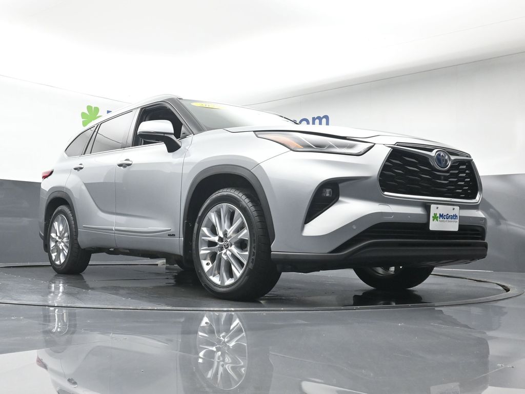 2022 Toyota Highlander Hybrid Limited photo 25