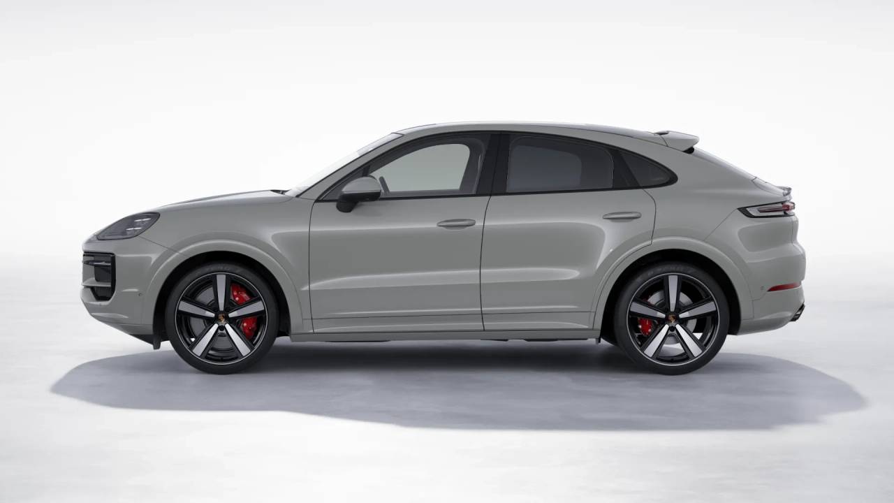2024 Porsche Cayenne S Coupe photo 2