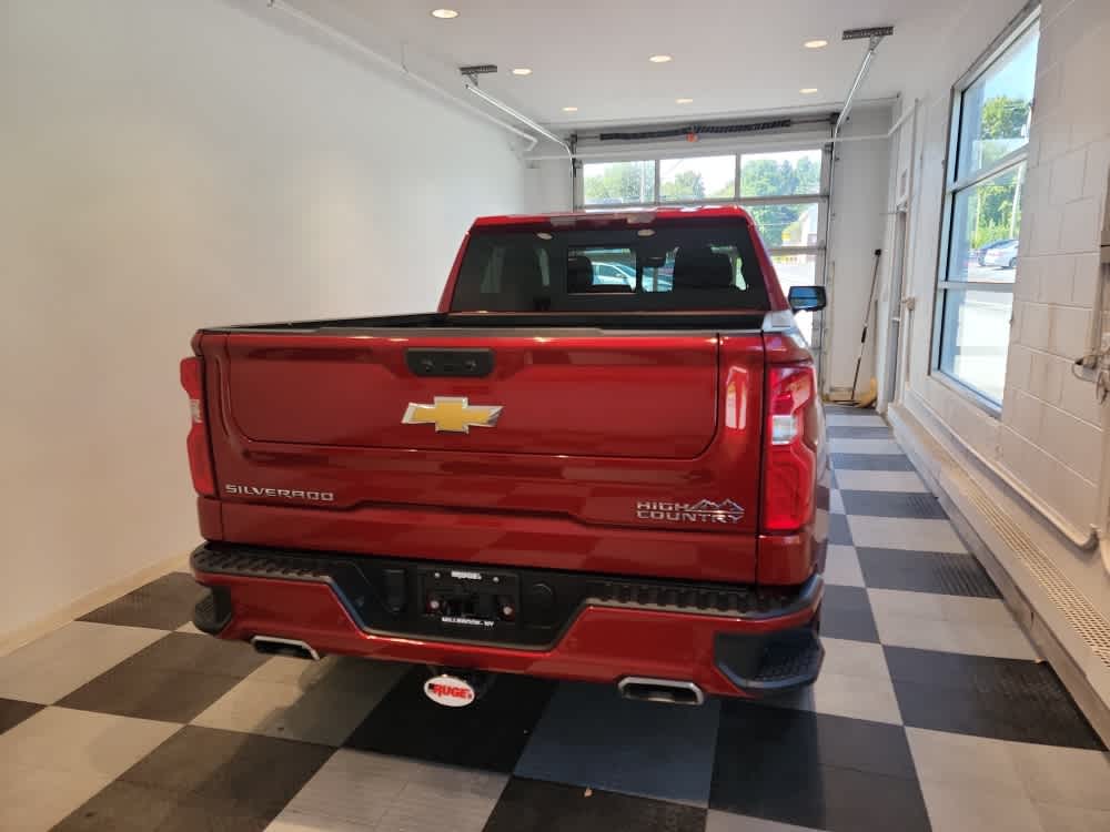 2023 Chevrolet Silverado 1500 High Country photo 2