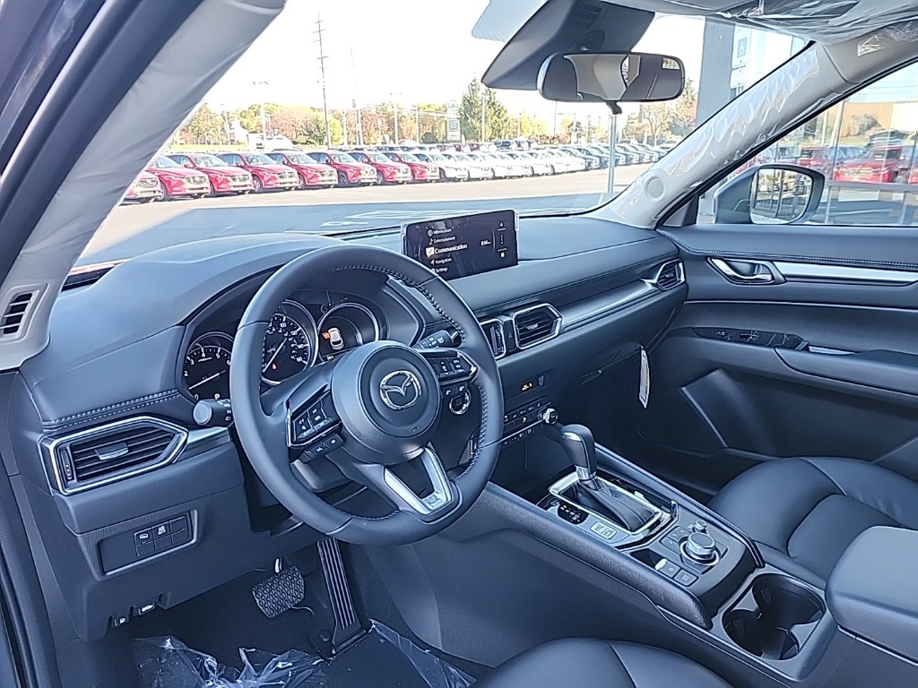 2025 Mazda CX-5 2.5 Select photo 4