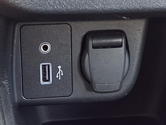 2024 Nissan Versa 1.6 S photo 14