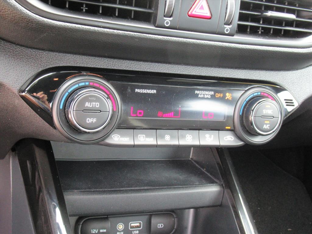 2020 Kia Forte EX photo 24