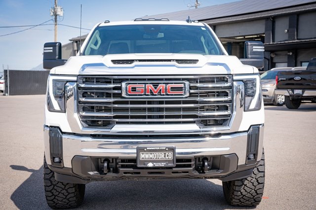 2024 Gmc Sierra HD SLE photo 3