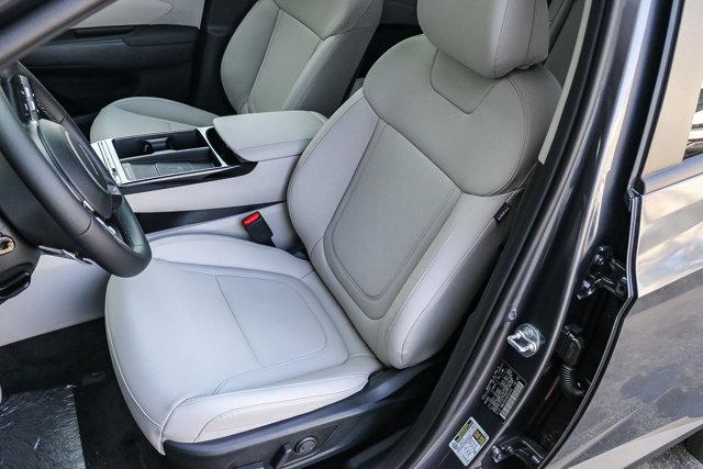New 2025 Titan Gray Hyundai SEL Convenience image 51