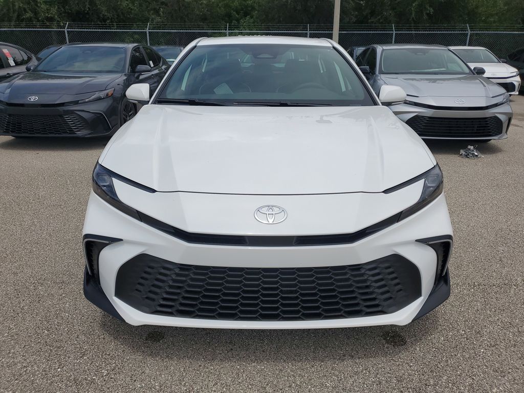 2025 Toyota Camry SE photo 2