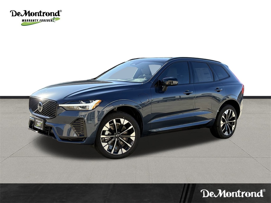 2026 Volvo XC60 Plus's photo
