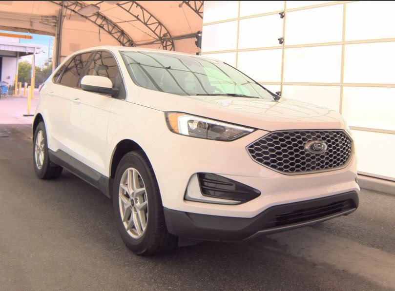 2024 Ford Edge SEL photo 4
