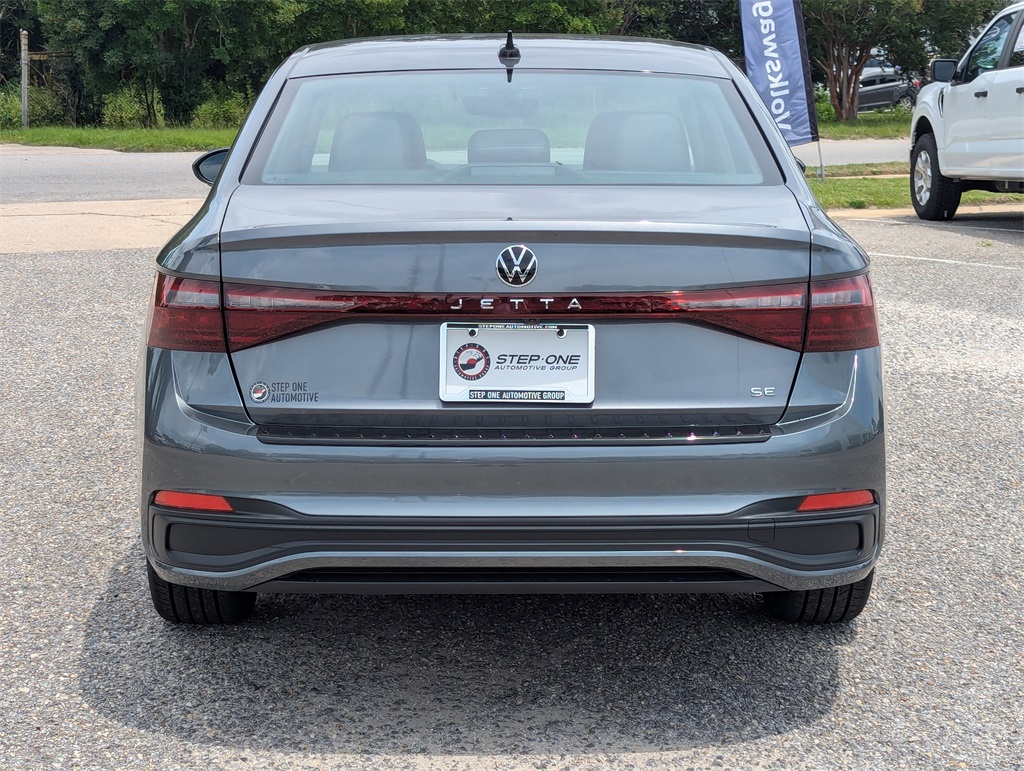 2025 Volkswagen Jetta 1.5T SE photo 3
