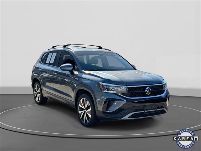 Volkswagen Taos SE FWD