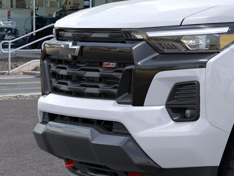 2025 Chevrolet Colorado Z71 photo 13