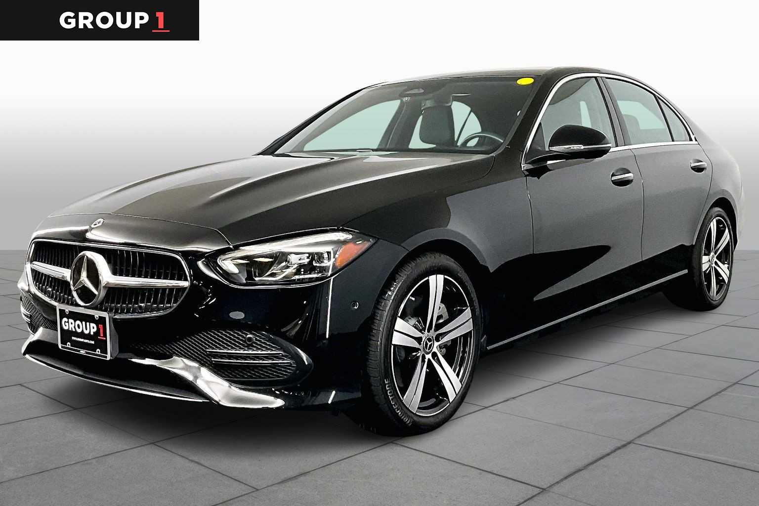 2025 Mercedes-Benz C-Class Sedan C 300's photo