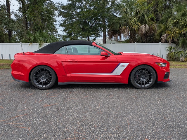 2017 Ford Mustang GT Premium photo 2
