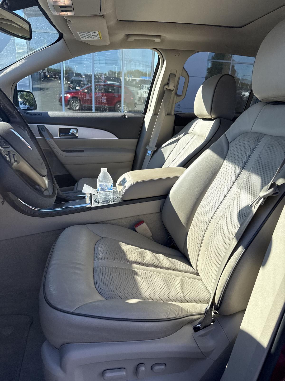 2014 Lincoln MKX Base photo 4