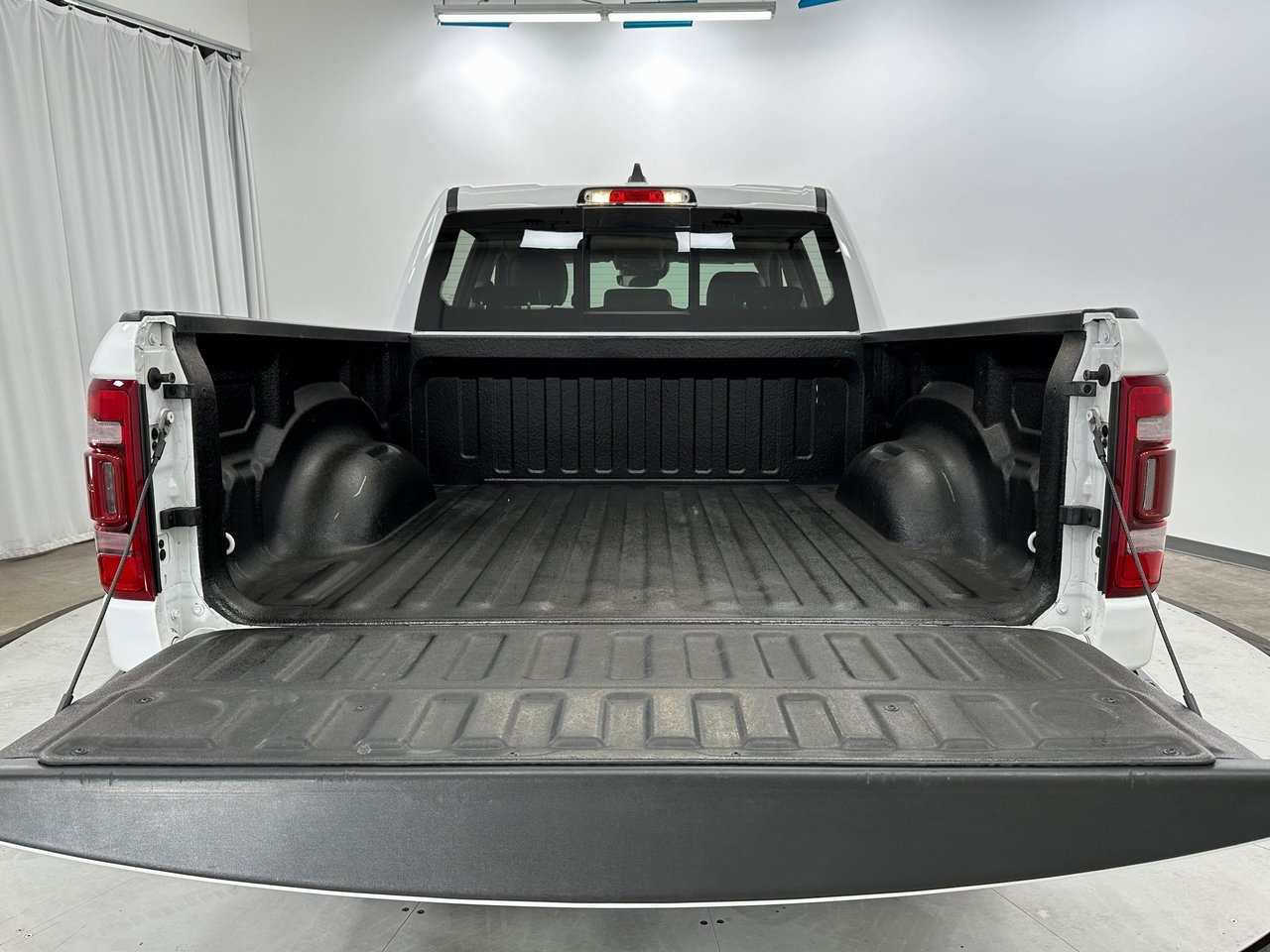 2022 Ram 1500 Laramie photo 18