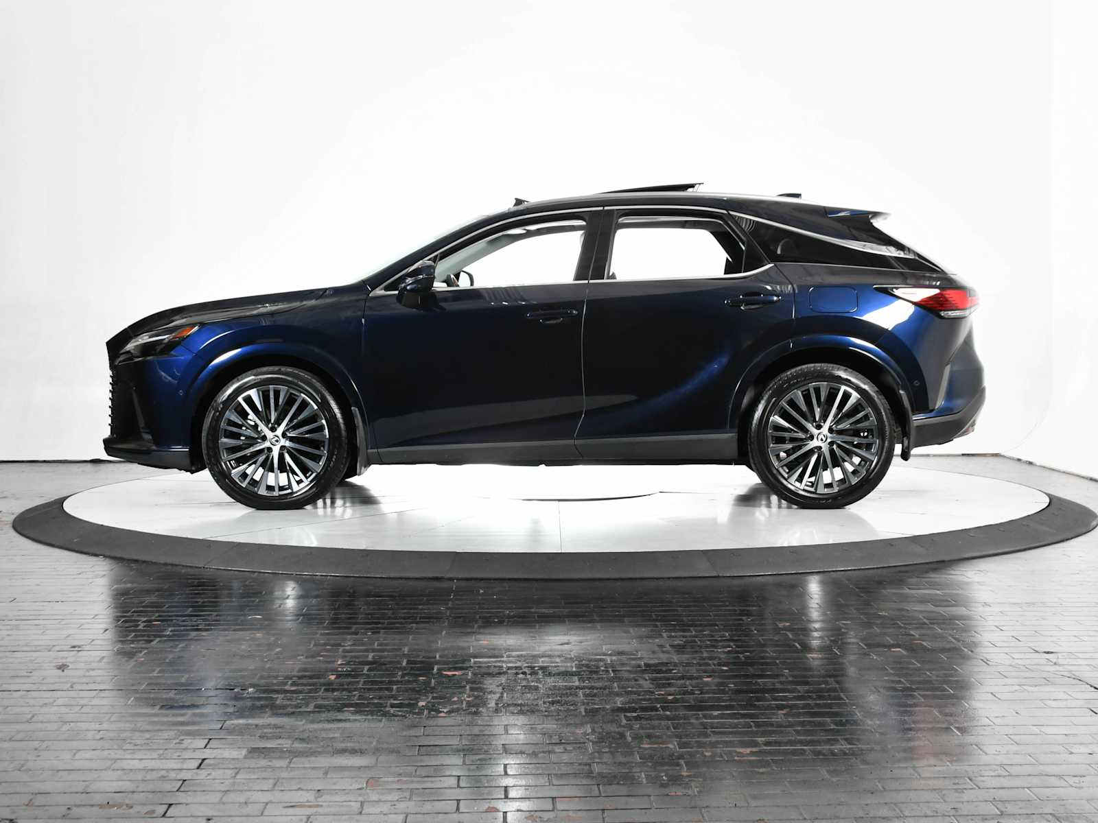 2023 Lexus RX 350 Premium photo 2