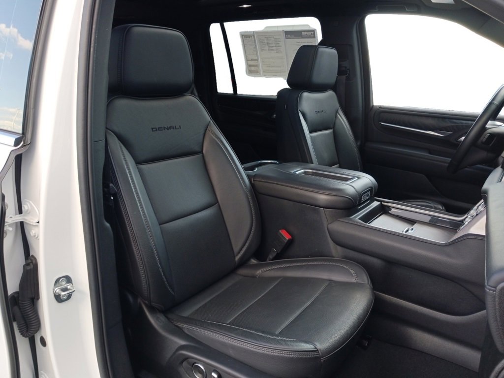 2024 Gmc Yukon XL Denali photo 28