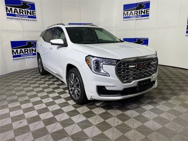 2022 GMC Terrain Denali's photo