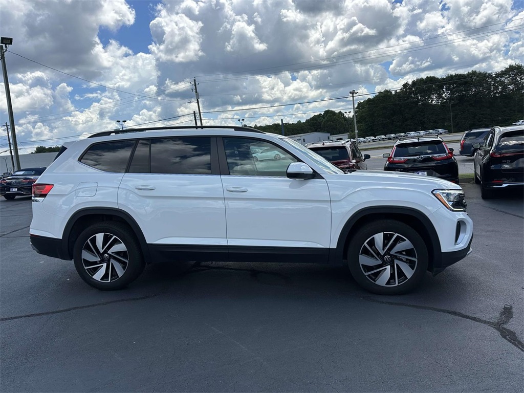 2024 Volkswagen Atlas SE Technology photo 25
