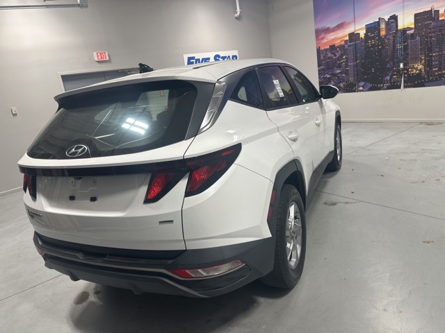 2023 Hyundai Tucson SE photo 3