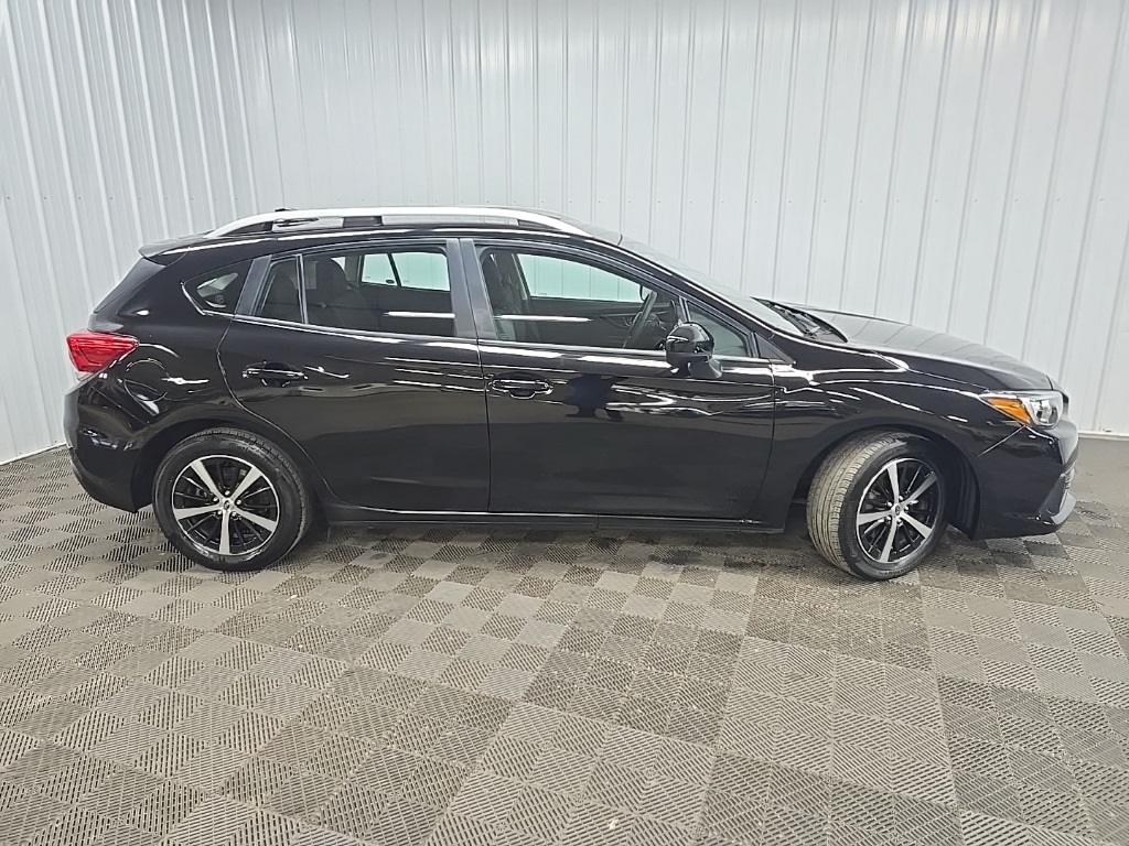 2022 Subaru Impreza Premium photo 2