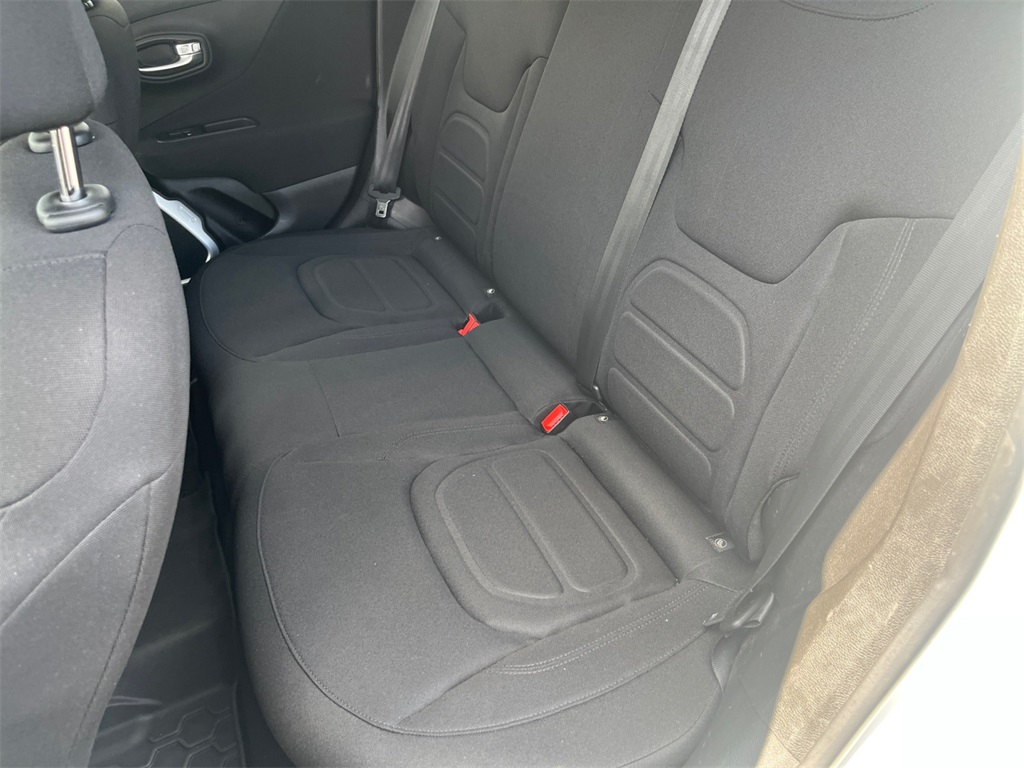 2018 Jeep Renegade Latitude North Edition photo 16