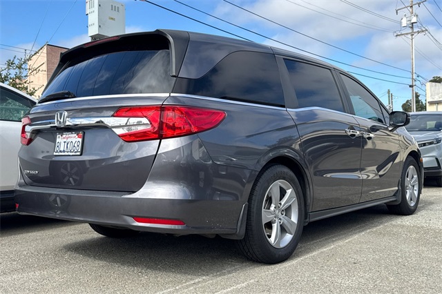 2019 Honda Odyssey EX photo 3