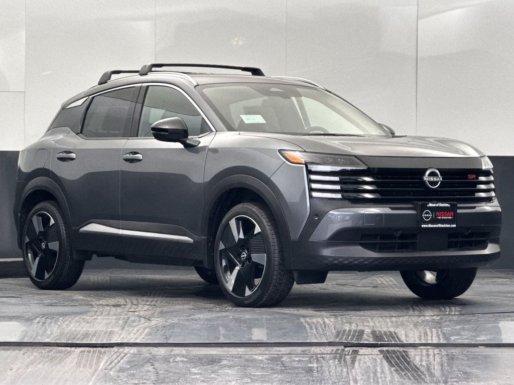 2026 Nissan KICKS SR AWD's photo