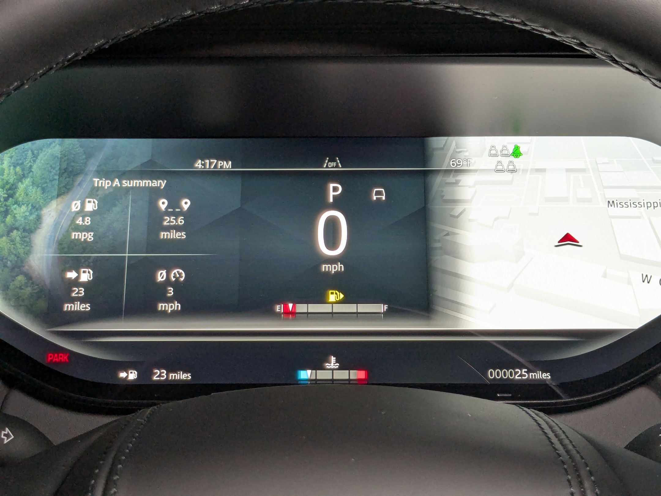 2025 Land Rover Range Rover SE photo 4