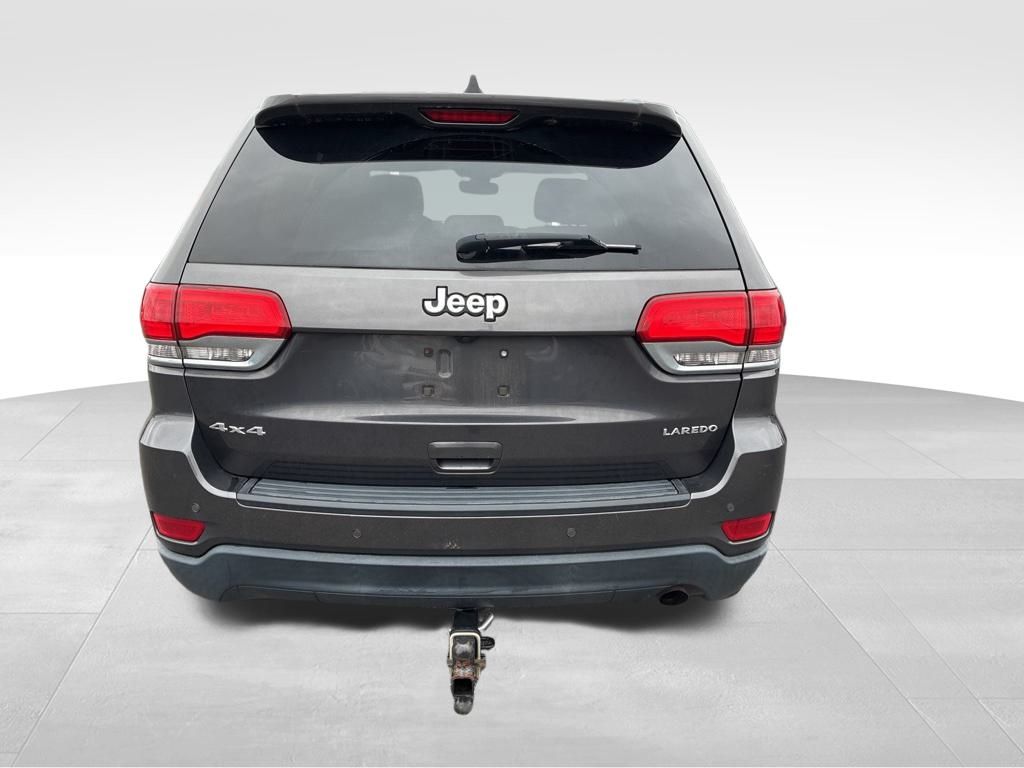 2017 Jeep Grand Cherokee Laredo photo 3