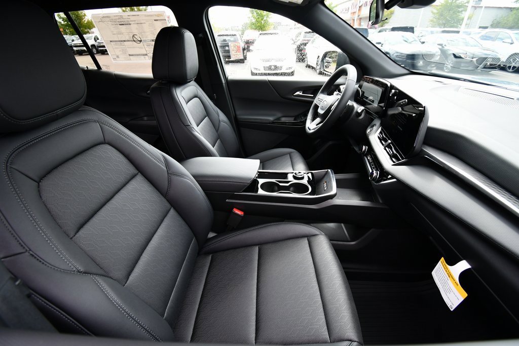2026 Chevrolet Equinox LT photo 14