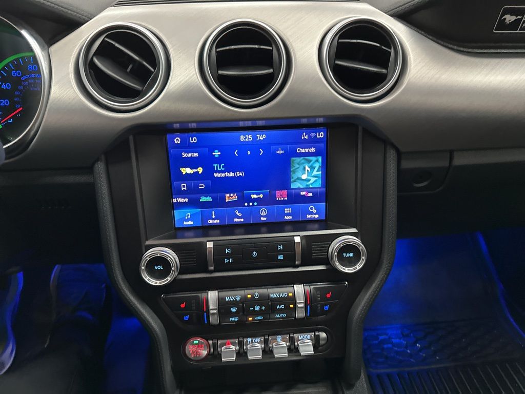 2020 Ford Mustang GT Premium photo 13