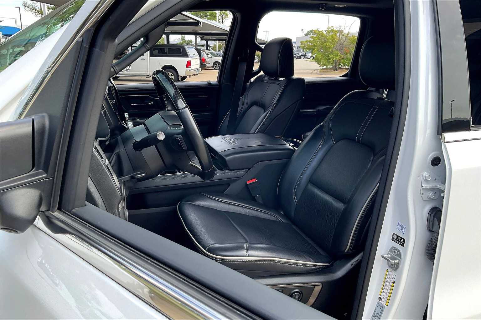 2022 Ram 1500 Limited photo 7