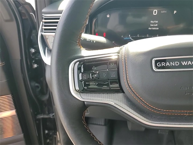 2023 Jeep Grand Wagoneer III photo 15
