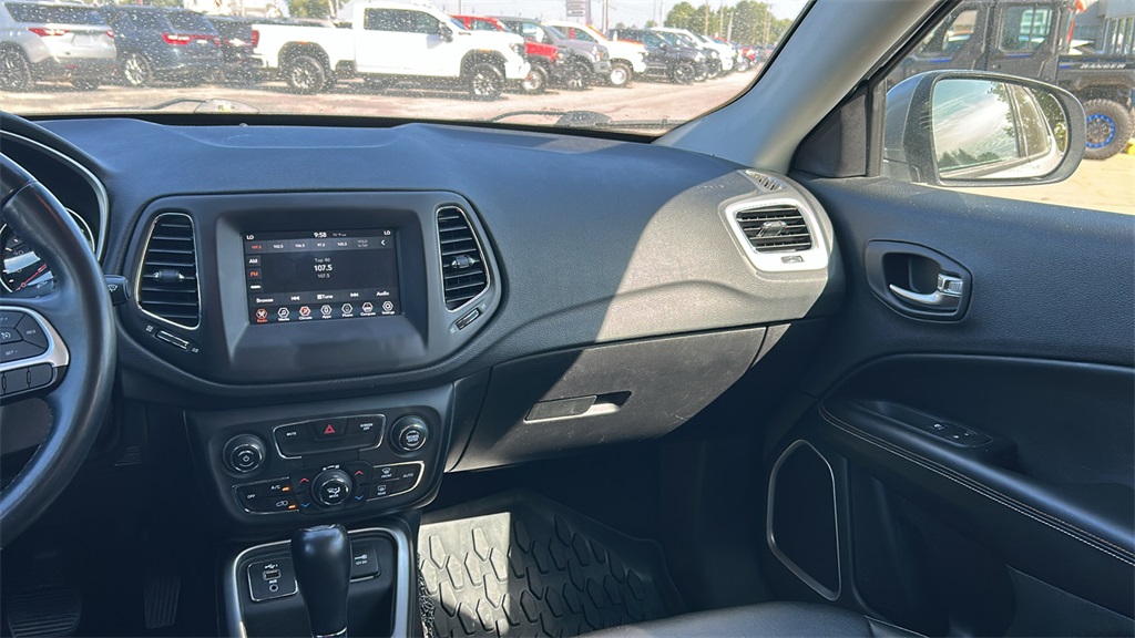 2019 Jeep Compass Latitude photo 19
